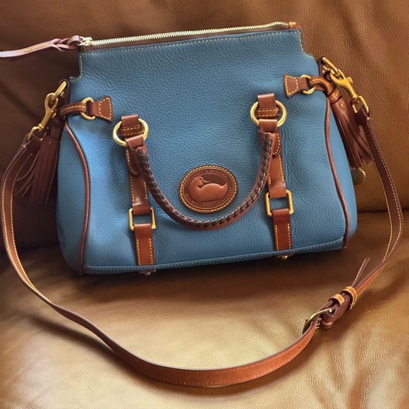 *LIKE NEW* Dooney & Bourke All Weather Satchel - Picture 6 of 6